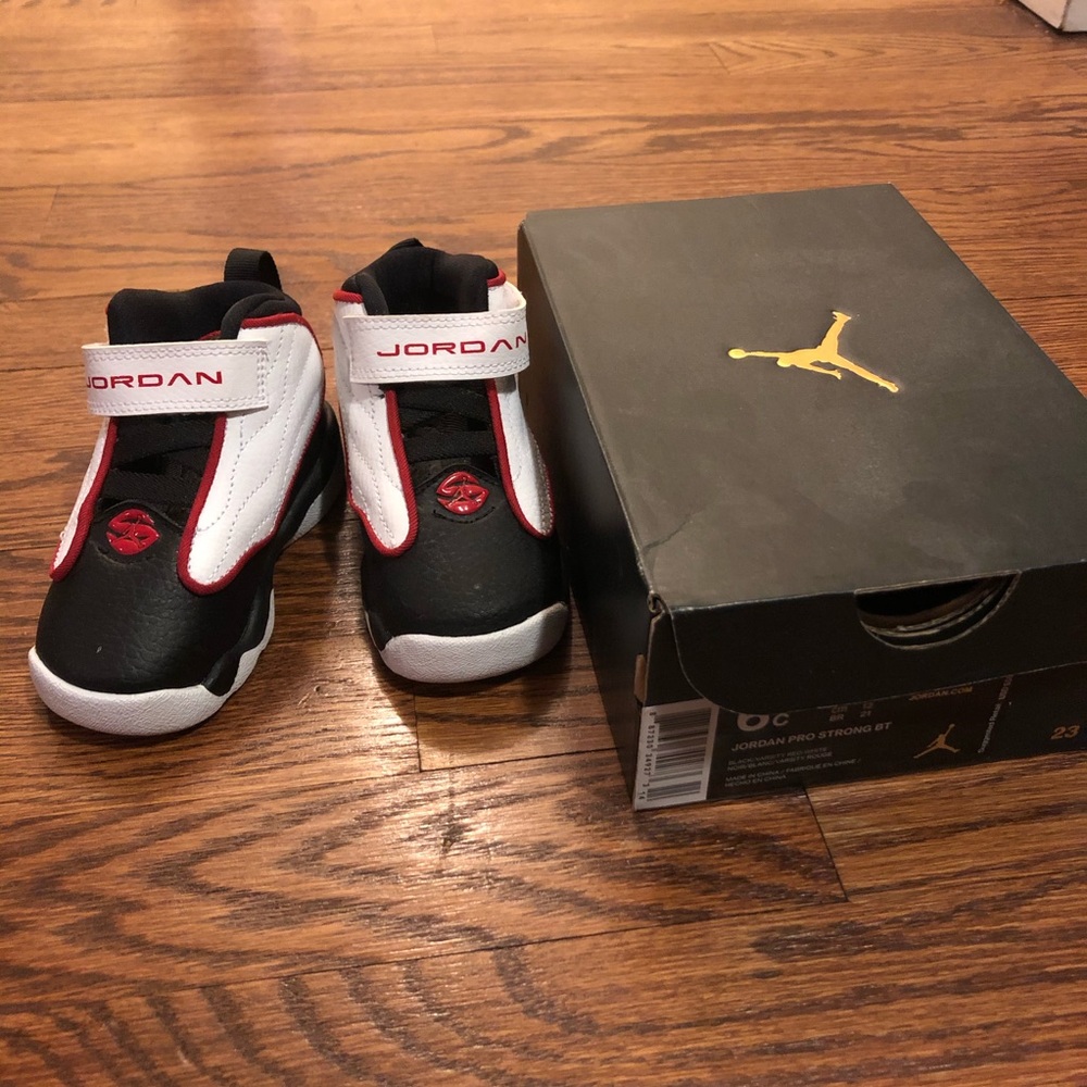 Jordan Pro Strong Toddler Sneakers - 6